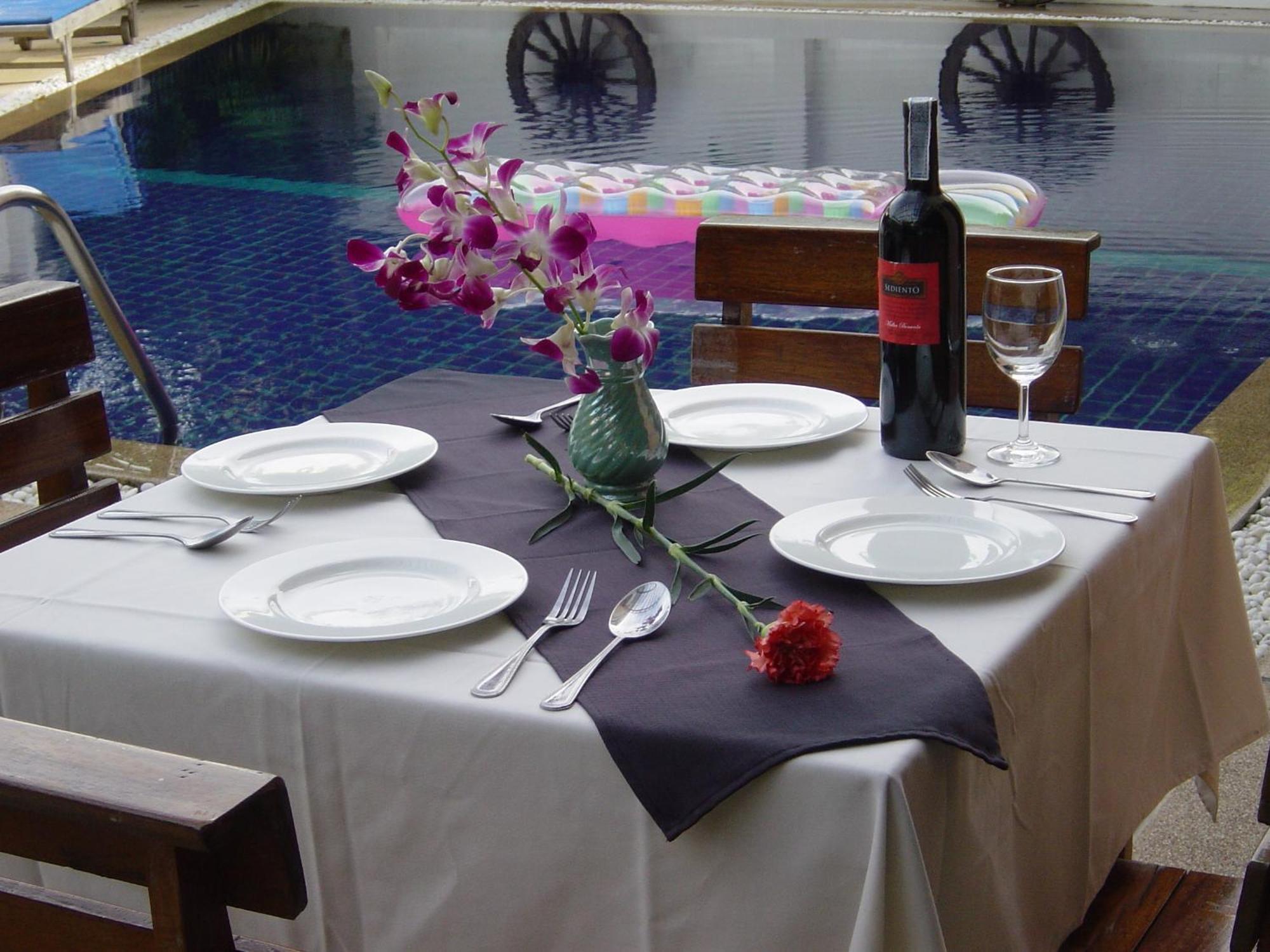 Karon Pool Hotel Eksteriør bilde